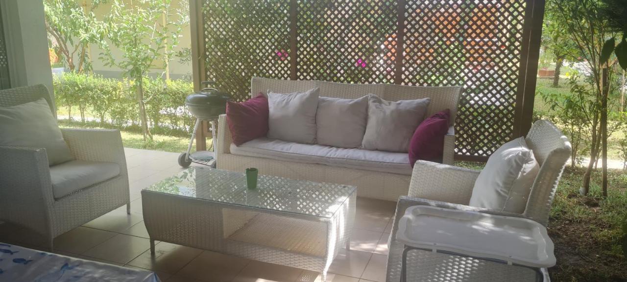 Triblex Villa I Private Beach I Walking Distance To The Sea 300 Meters Side Exterior foto