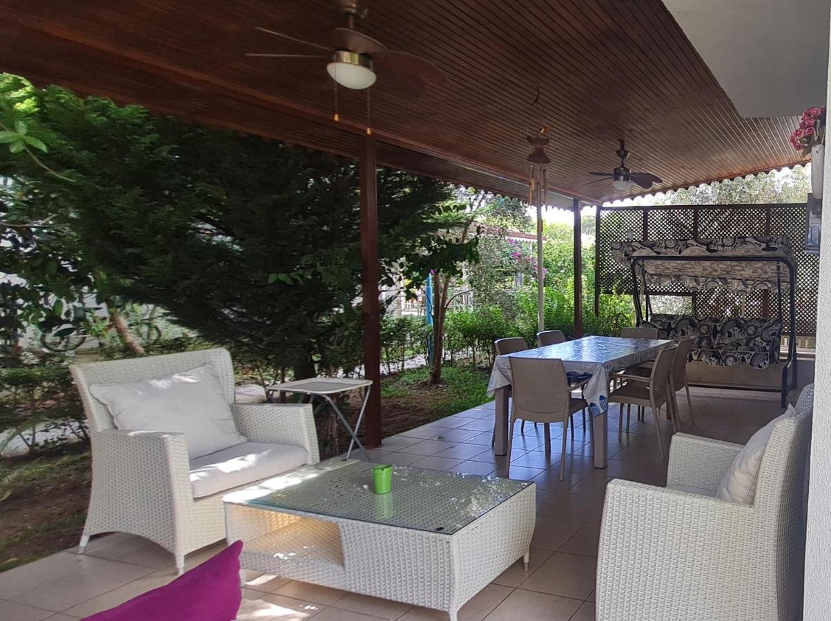 Triblex Villa I Private Beach I Walking Distance To The Sea 300 Meters Side Exterior foto